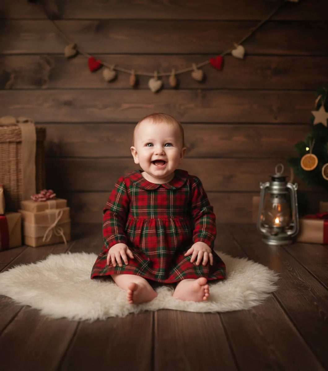 Niños en interior navideño 1 - Revive