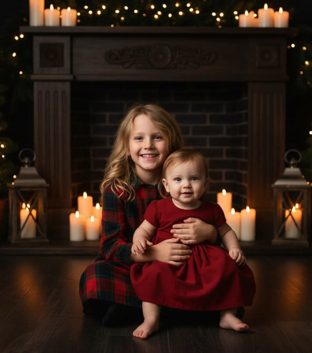 Niños en interior navideño 2 - Revive