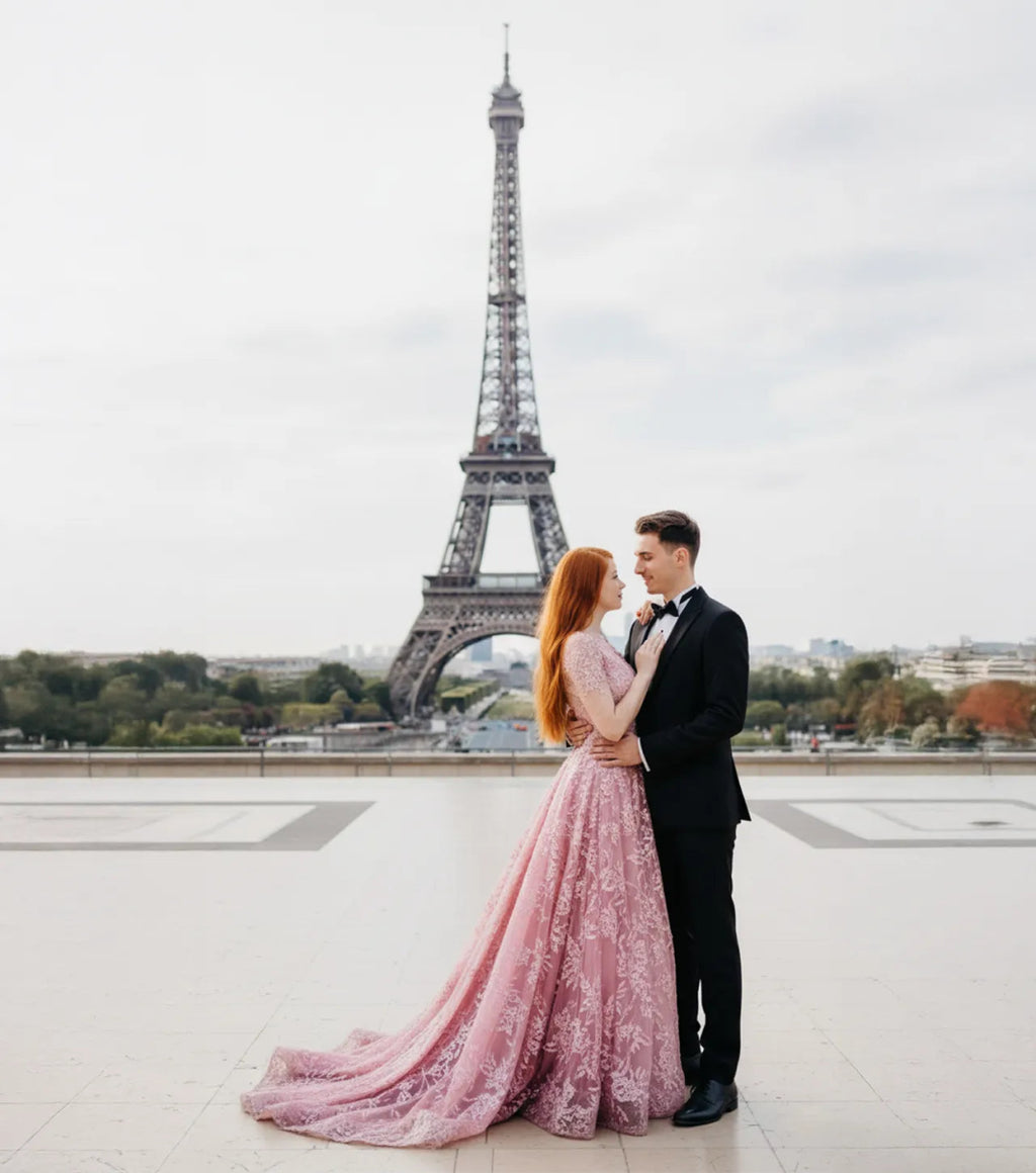 Parejas en Paris de día - Revive