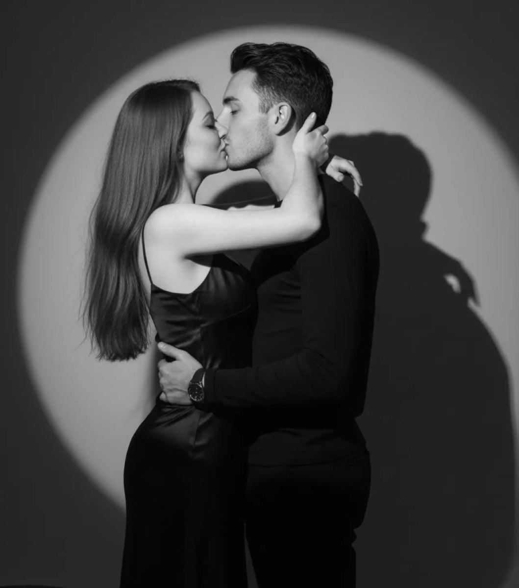 Parejas en un estudio profesional 2 - Revive